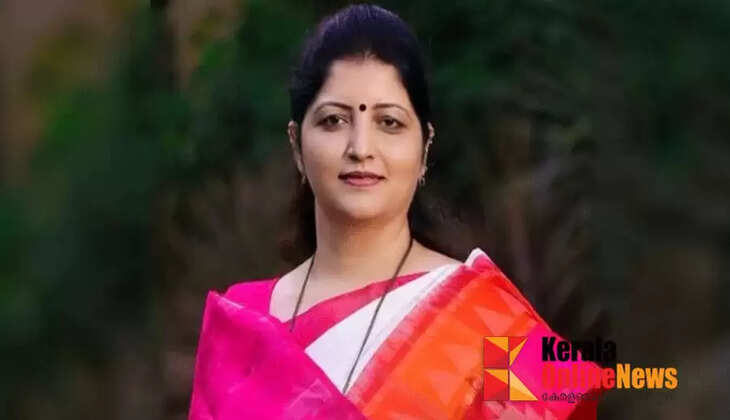 NCP leader Rupali Chakankar resigns from the post of women's president over her association with controversial godman Ashok Kumar Kharat