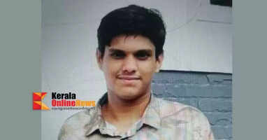 A student from Adikatalai died after his scooter overturned in Pavannur Mottai.