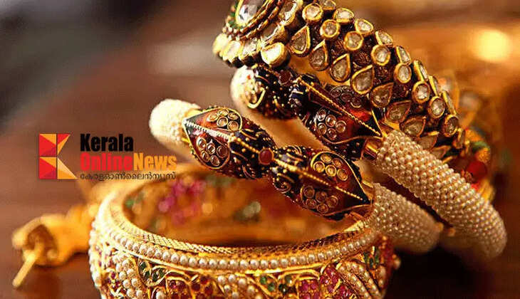 Gold prices fall again in the state; one gold piece costs Rs 1,02,760