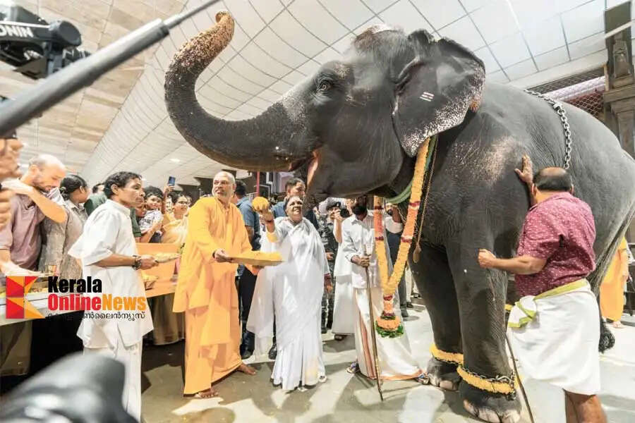 festive atmosphere like the golden Onam even amidst hardship Mata Amritanandamayi Devi