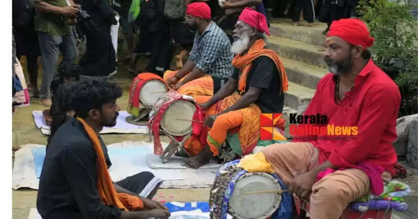 Offering of Parakottipattu on the roof of the mansion to ward off all evils