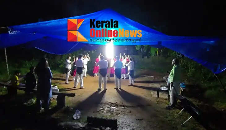 Enthusiasm that defies age; A group of expatriate Malayali artists and friends from Parassinikkadavu Koval natives to revive Kolkkali