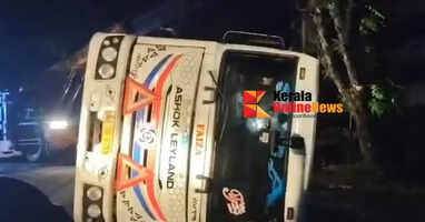 Diesel tanker lorry that overturned at Kothai corner in Payyannur removed