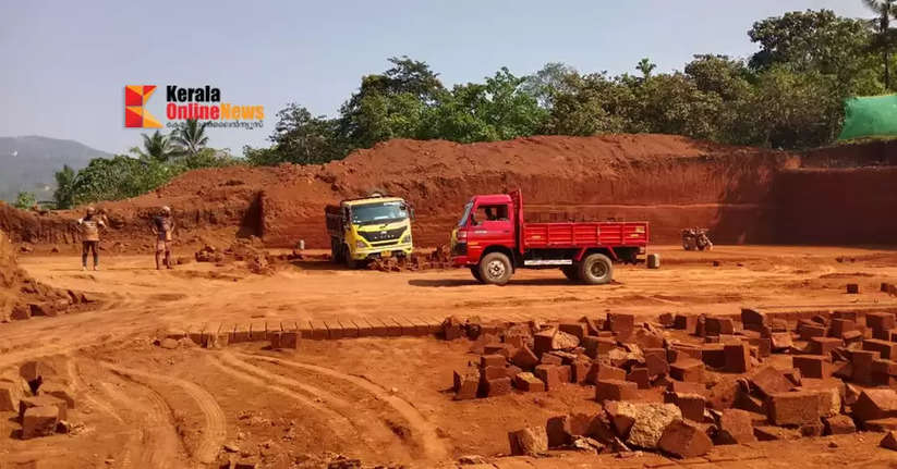 Illegal red brick mining at Thaliparam Payyavoor Door Mata; Eight lorries were seized