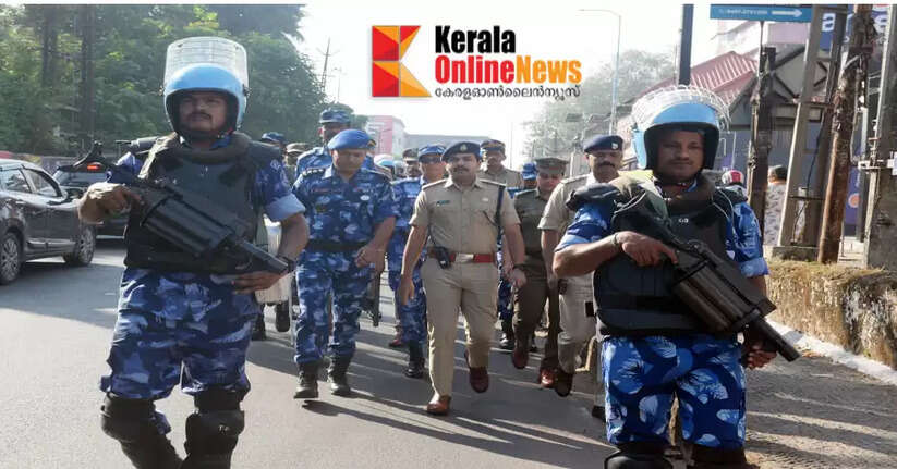 Local body elections: Police conduct route march in Kannur and Valapattanam
