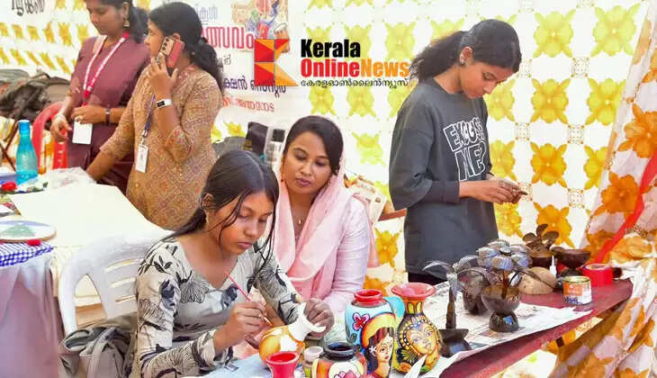 Students' exhibition and marketing fair stands out in Kalotsava Nagari
