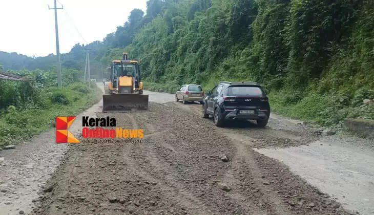 Construction work on the Makkoottam-Perumbadi Pass road, which was halted due to rain, has resumed.