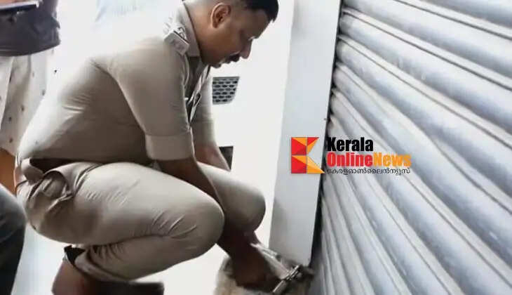 Theft at E-Planet showroom in Iritty