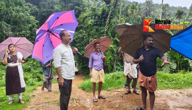 Officials from the Department of Mining and Geology visited the Koova Unnathi site in Kolayad.