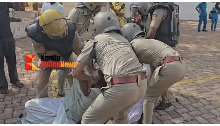 Nitin Raj's suicide: K. SU holds protest march demanding action against culprits