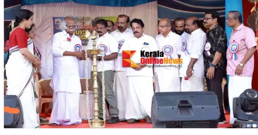 The mega gathering of the Akshara Muttam Alilas has begun in Koothuparam.