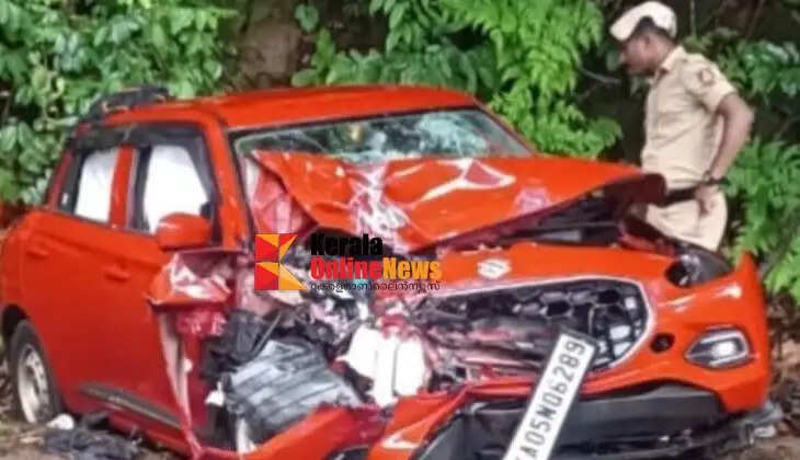 A young man from Bangalore, a pilgrim to Kottiyoor, died after a lorry and a car collided at Makkoottam pass.