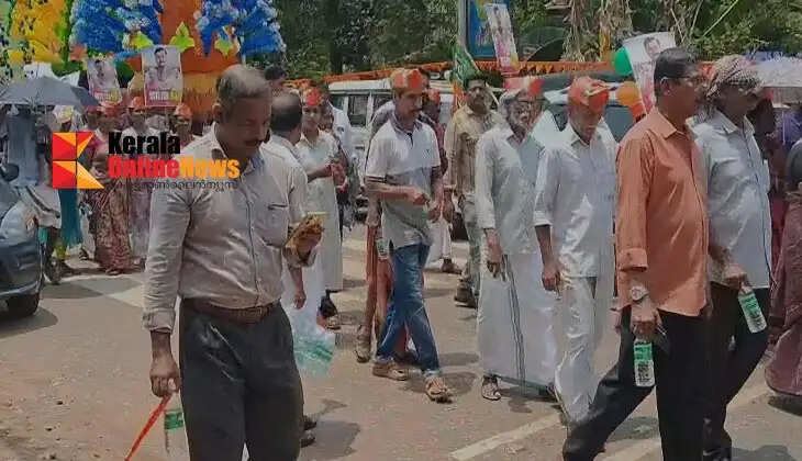 BJP National President Nitin Bean held a road show in Mattanur.