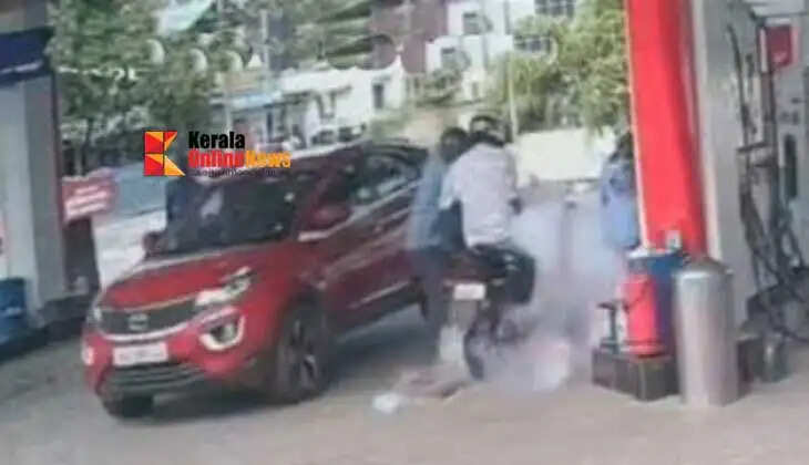 Those who came to buy petrol at Irinjalakuda in Thrissur were on their bikes The firecrackers exploded