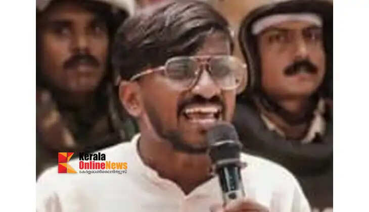 'Sent obscene images and messages'; Girl, area committee member, files complaint against SFI Kasaragod district secretary