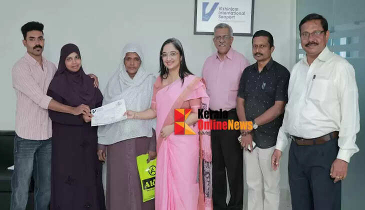 Livelihood compensation related to the Vizhinjam International Port project distributed