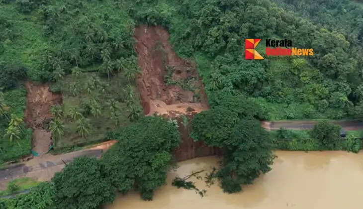 Massive landslide onto the Panakkad&ndash;Vengara road; Municipality issues show-cause notice to the owner; building permit likely to be revoked.