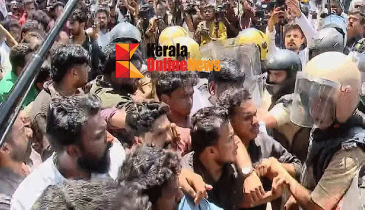 SFI protests police action at Kerala University; Clashes break out during march to Secretariat