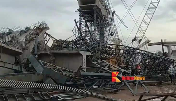 A bridge under construction collapsed in Uttar Pradesh due to strong winds and rain; six workers died tragically