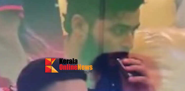 മത്സരത്തിനിടെ ഇ-സിഗരറ്റ് വലിക്കുന്ന റിയാന്‍ പരാഗിന്‍റെ ദൃശ്യങ്ങള്‍ പുറത്ത്, കടുത്ത നടപടിക്ക് സാധ്യത