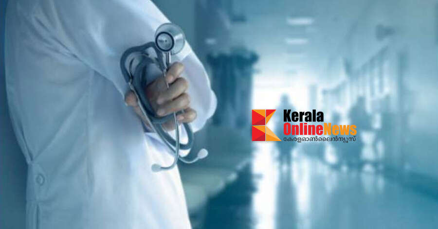 പാമ്പ് കടിയേറ്റുള്ള മരണങ്ങള്‍ വര്‍ധിക്കുന്നു; ഡി എം ഒമാരുടെ യോഗം വിളിച്ച്‌ ആരോഗ്യവകുപ്പ്